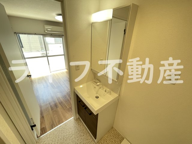ハイムデダチの独立洗面台|独立洗面化粧台が付いています