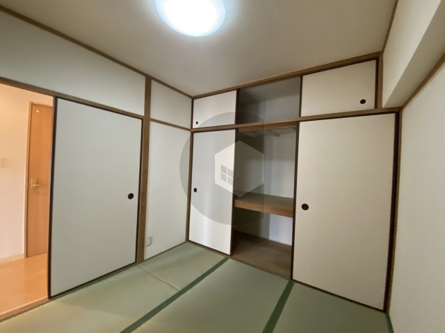 SKコーポ長瀬の和室