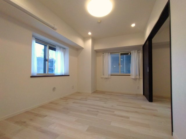 ワイズユウラク西所沢の居間・リビング|こちらの居間で趣味の時間をお楽しみください