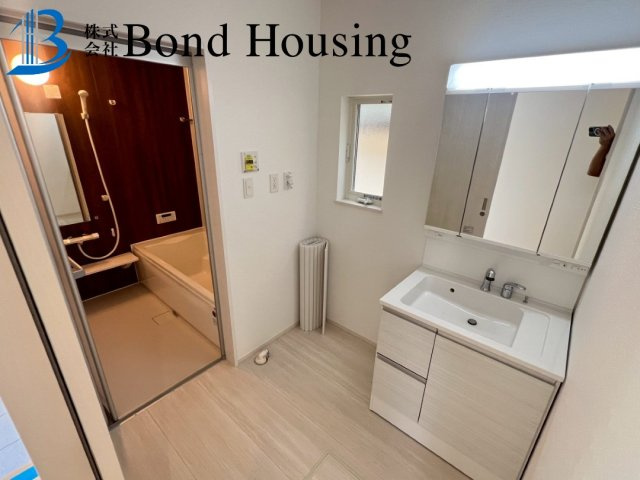 全室南向きで日当り良好　長畑町第4　新築戸建ての脱衣所