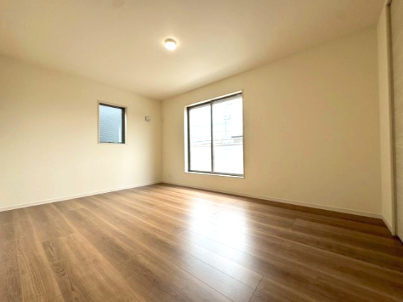 リーブルガーデン三田町第7期５号棟の洋室