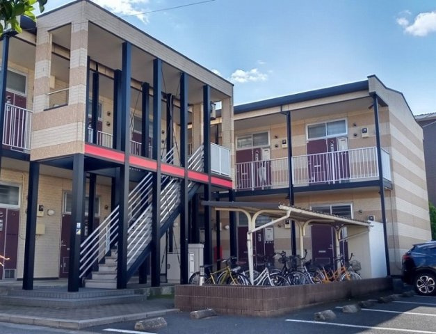 レオパレスブルーメハイム高田Ⅱの外観|画像1