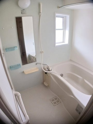メイプルビュ－・プラッツＡの浴室