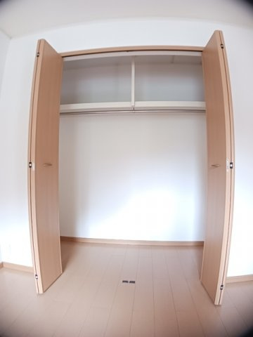 メイプルビュ－・プラッツＡの収納