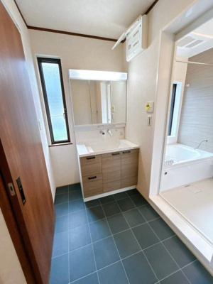 【独立洗面台】 | 米子市旗ヶ崎1丁目　戸建て