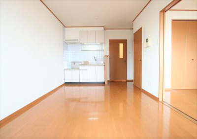 【居間・リビング】 | センタービレッジ本町 | ゆったりとした居間です