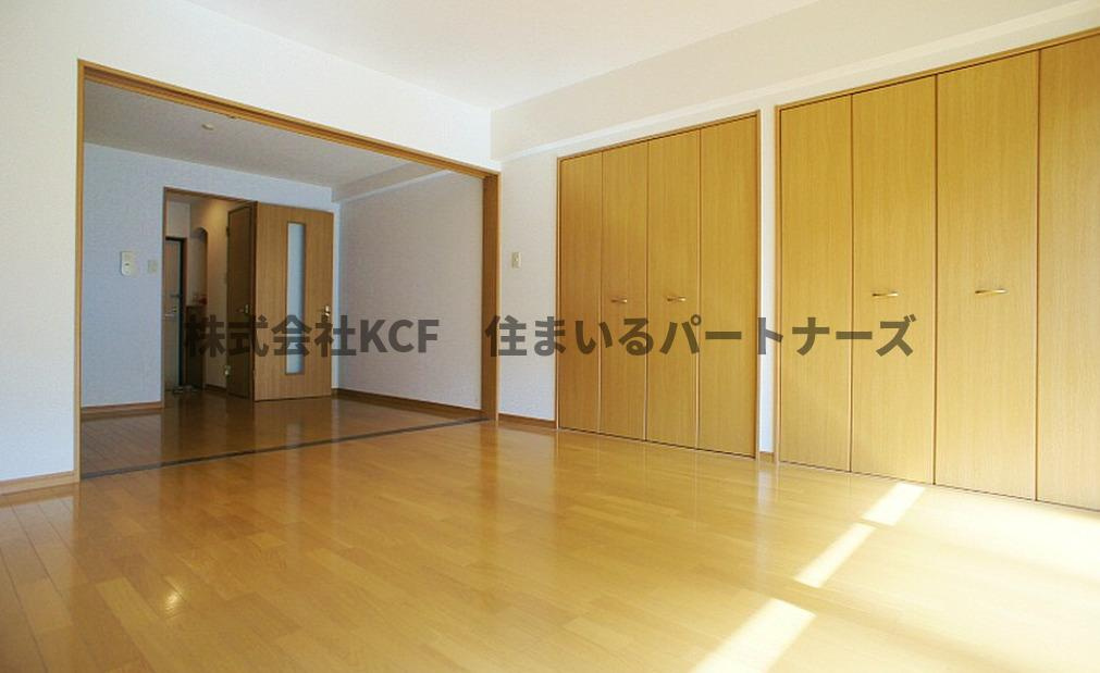 久留米市東和町の賃貸マンションの寝室