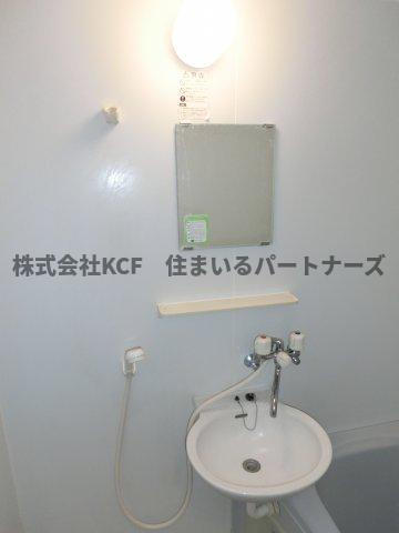 コーポ杏A棟の洗面所|脱衣スペースもあります