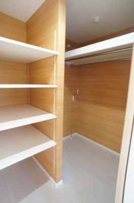 【収納】 | 仮称）御願塚６丁目新築アパート | ウォークインクローゼット