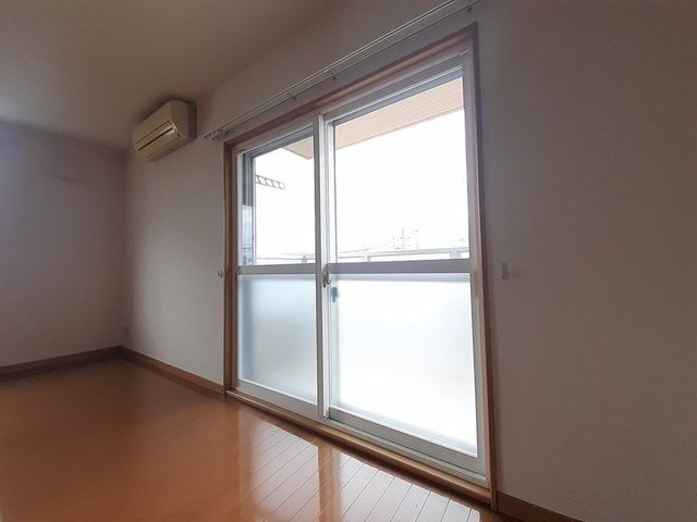 ジャパン・ビレッジウェストのバルコニー