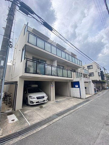 ダイドーメゾン甲東園の外観