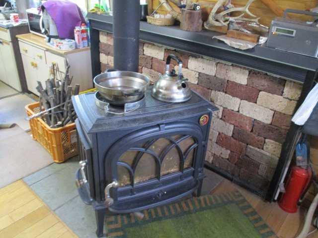 諏訪市清水１丁目の中古一戸建のその他|リビング暖炉