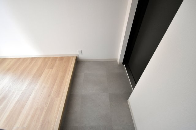 OC RESIDENCE R NISHINOMIYA OGOの玄関