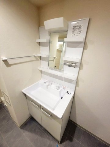 OC RESIDENCE R NISHINOMIYA OGOの洗面所