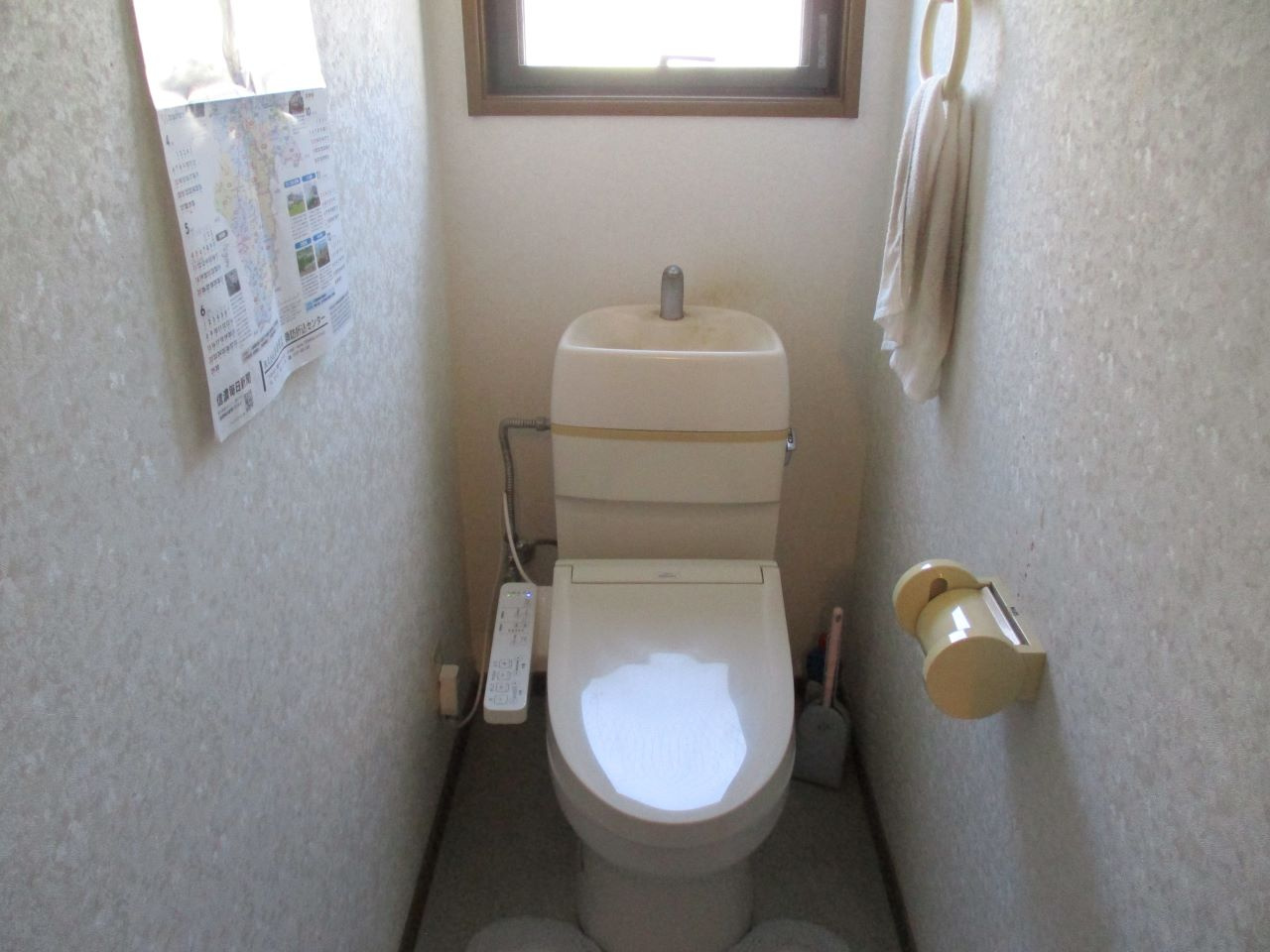 諏訪市清水１丁目の中古一戸建のトイレ