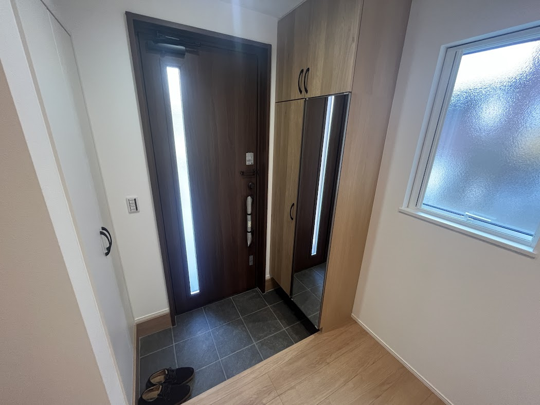 天童市田鶴町1丁目6-16の駐車場|11/24撮影　飛地
土間コン施工済み！！