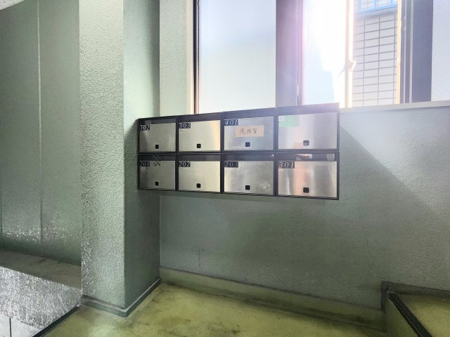 メゾンドロイヤルⅡのエントランス