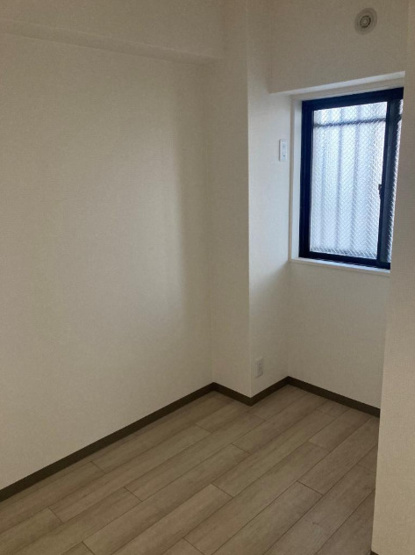 【子供部屋】 | ダイヤモンドメゾン南田辺 | 【洋室（納戸）4帖】