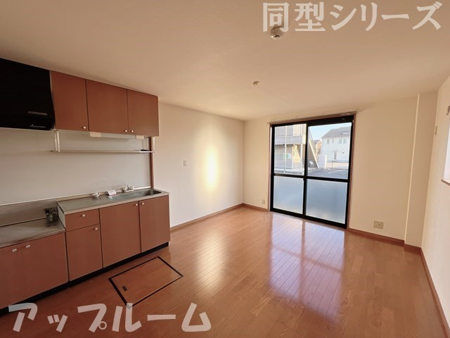 プラッサムの居間・リビング