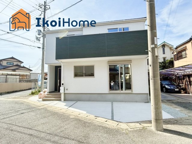 神戸市西区上新地1期2丁目　新築戸建の駐車場|お車は２台駐車可能です◎近隣のコンビニ・スーパーなどお買い物施設も充実しております♪コンビニ3分♪