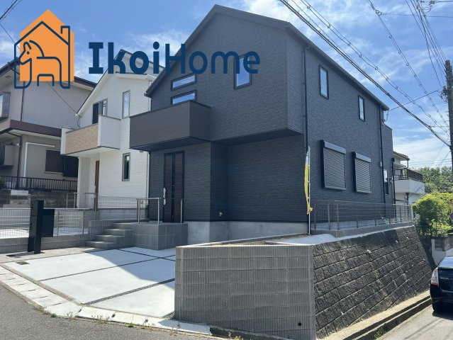 神戸市西区富士見が丘5丁目　新築一戸建　１号地の駐車場|●年中無休：見学時間9:00～20:00・当日予約可●　神戸電鉄「押部谷」駅徒歩11分