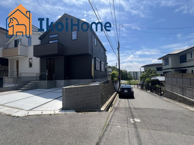 神戸市西区富士見が丘5丁目　新築一戸建　１号地の前面道路含む現地写真|●年中無休：見学時間9:00～20:00・当日予約可●　マリンホームのおしゃれな新築戸建です。