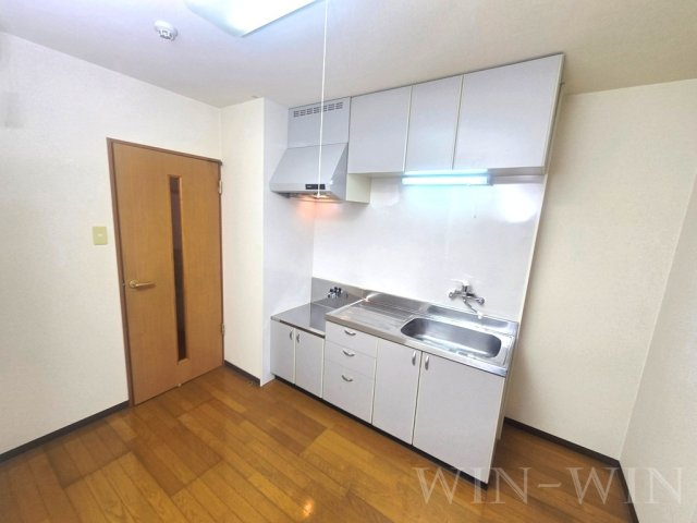 メゾン・サンパティークのキッチン|イメージ（同建物内別部屋の写真です）