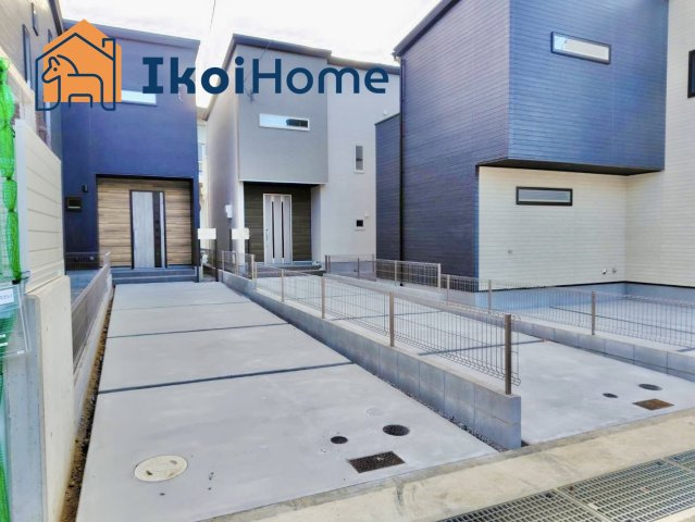 神戸市西区伊川谷町有瀬　第1　3号棟　新築戸建　のエントランス|●資料・カタログのご請求無料●　スーパーやコンビニ、飲食店など徒歩圏内の施設も多々あります。