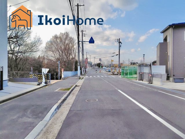 神戸市西区伊川谷町有瀬　第1　3号棟　新築戸建　の前面道路含む現地写真|●資料・カタログのご請求無料●　長坂小学校までは徒歩13分、長坂中学校までは徒歩14分。