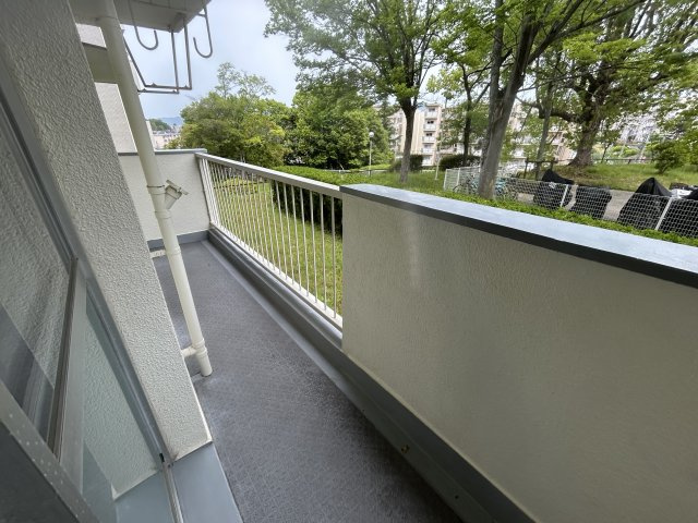 公団狭山住宅16号棟のバルコニー