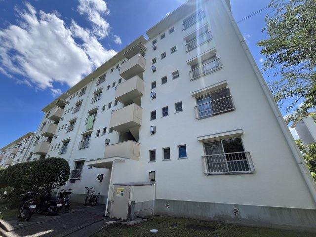 公団狭山住宅16号棟