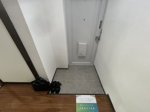 公団狭山住宅16号棟の玄関