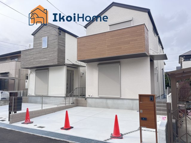 神戸市西区春日台2丁目　新築戸建の駐車場|●年中無休：見学時間9:00～20:00・当日予約可●駐車場は並列2台になります。普通車2台可能です。