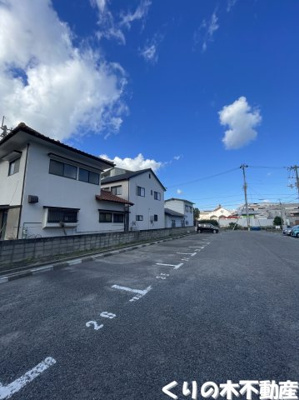 【駐車場】 | エル・ミオーレ東門 | 駐車場があるので、車を買う予定の方も安心です