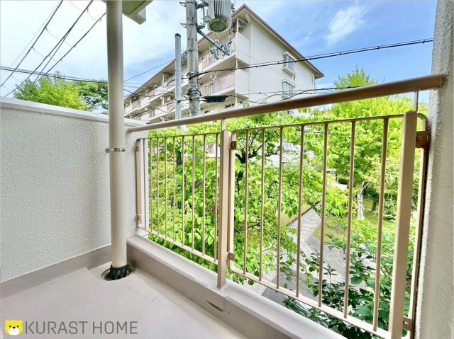 境谷西第2住宅団地第14号棟　2階のバルコニー