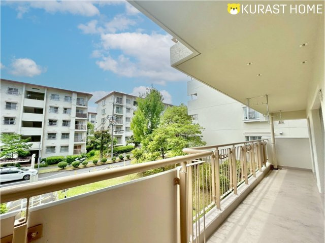 境谷西第2住宅団地第14号棟　2階のバルコニー