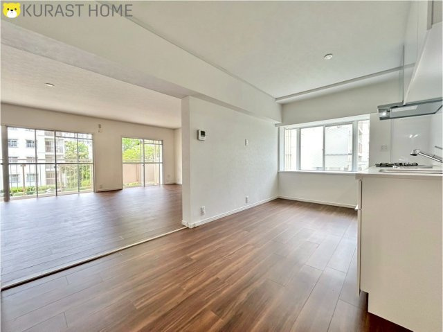 境谷西第2住宅団地第14号棟　2階の居間・リビング