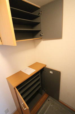 【玄関】 | ライジングコート