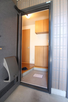 【玄関】 | ライジングコート