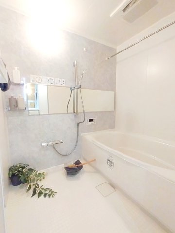 コスモ・ザ・パークス清瀬の森の浴室