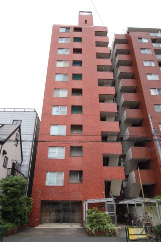 リレント西日暮里の外観