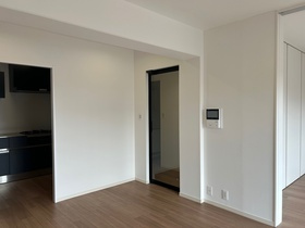 【居間・リビング】の画像