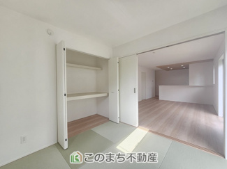 【居間・リビング】 | グラファーレ宇都宮市新町　2号棟 | 大切な家族が集まるからこそこだわりたいＬＤＫ。休日はお陽さまの光をたっぷりととりこめるぽかぽかリビングで過ごしませんか？