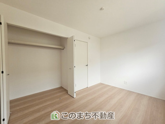 【設備】 | グラファーレ宇都宮市新町　2号棟 | 南向きで陽当たりの良い洋室♪風通しもよく快適です☆