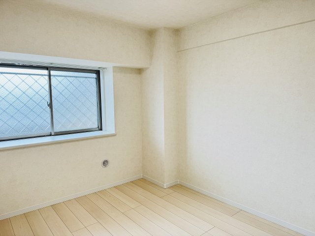 レクシオ大和田の子供部屋|～5.9帖の洋室です～