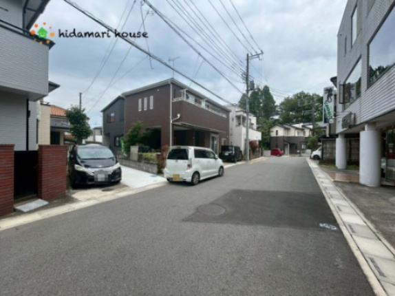北区日進町①　新築未入居　01の前面道路含む現地写真