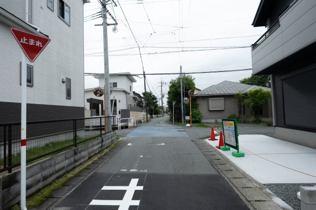 【前面道路含む現地写真】 | KEIAIStyle熊本市中央区出水2期　2号棟