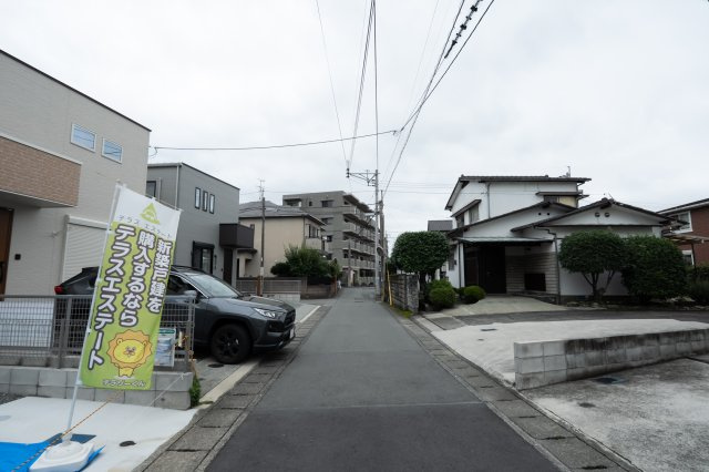 【前面道路含む現地写真】 | KEIAIStyle熊本市中央区出水2期　2号棟