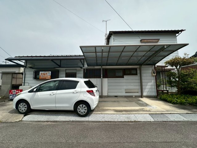 松神子2丁目　売土地の外観|【外観】周辺は落ち着いた住宅街。ゆとりある土地面積で広いお庭での家庭菜園や、お子様の遊具設置など、敷地面積にゆとりがあるからこそ叶う、多目的な土地活用が検討できます。