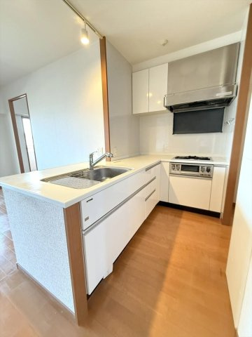 エバーライフ久留米南のキッチン|使い勝手の良いL字キッチン♪